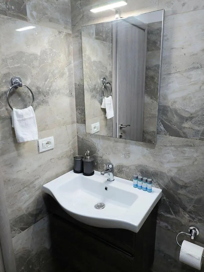 Elizabeth Apartments 히마레 아파트호텔