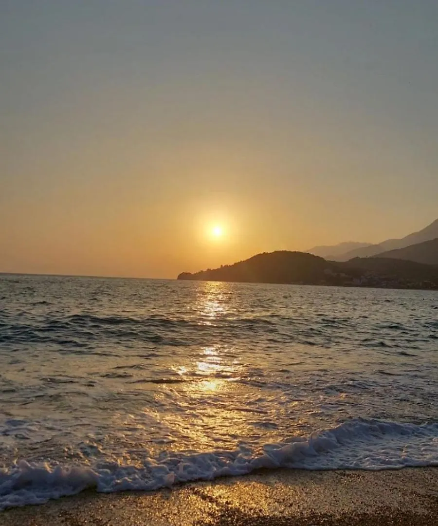 Elizabeth Apartments Himare Albania