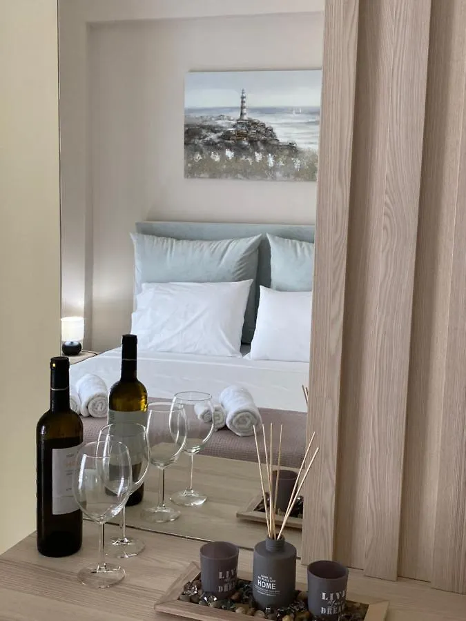 Elizabeth Apartments Himare Aparthotel