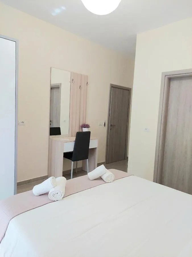 Aparthotel Elizabeth Apartments Himare Albania