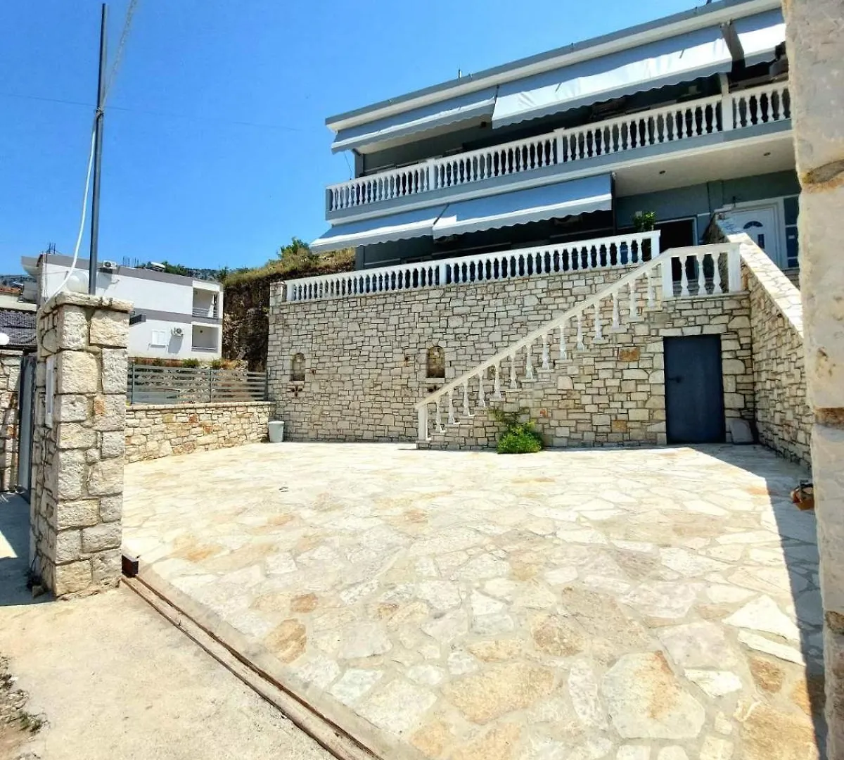 Aparthotel Elizabeth Apartments Himare Albania