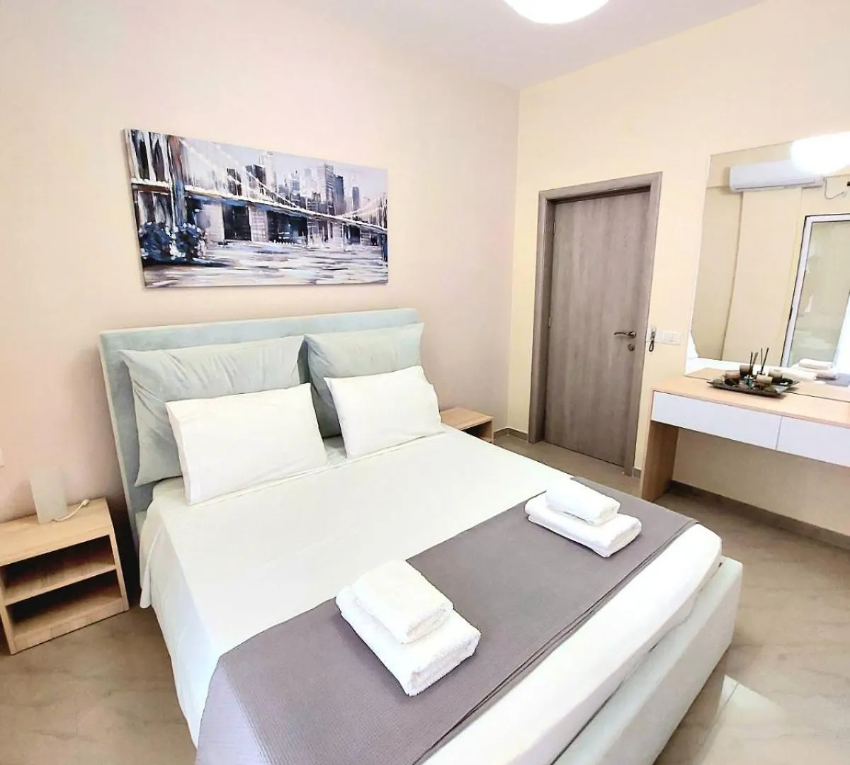 Elizabeth Apartments Himare Aparthotel