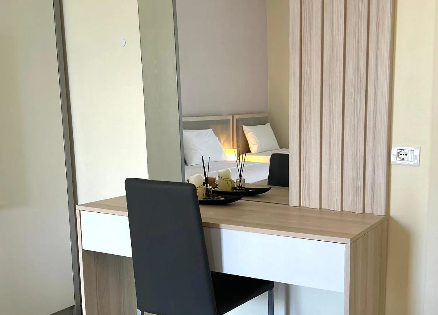 Elizabeth Apartments Himare 0*,  Albania